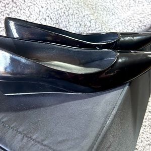 Stewart Weizmann 9.5 narrow pointy wedge Never worn